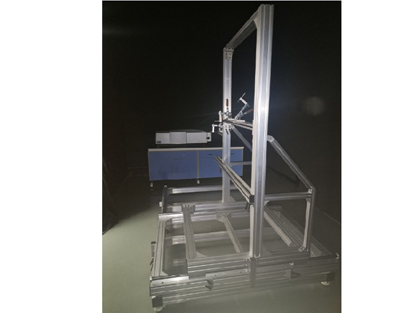 41-遮陽系數(shù)、可見光透射比檢測區(qū)