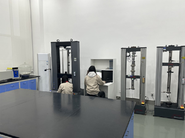 39微機(jī)控制電子萬(wàn)能檢測(cè)機(jī)